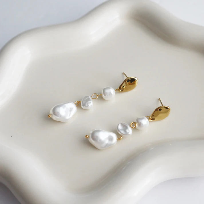 Luna Baroque Pearl Earrings