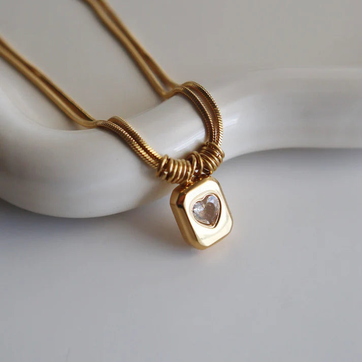 Lune Heart Pendant Necklace