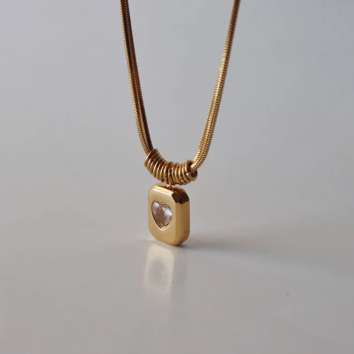 Lune Heart Pendant Necklace