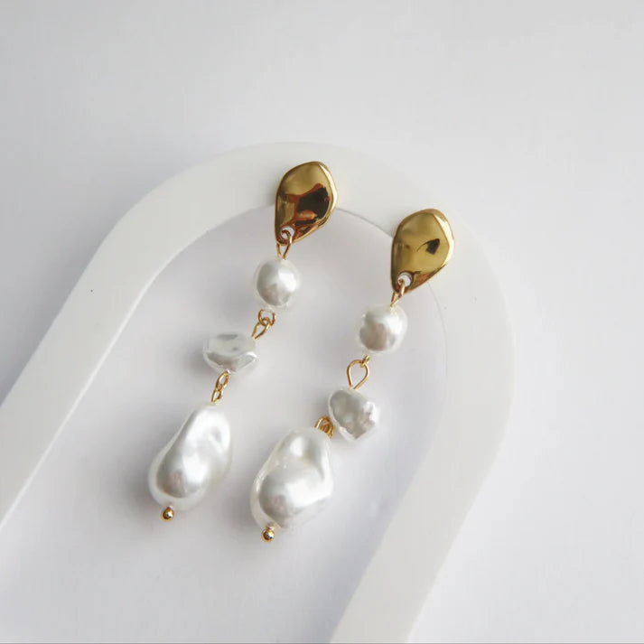 Luna Baroque Pearl Earrings