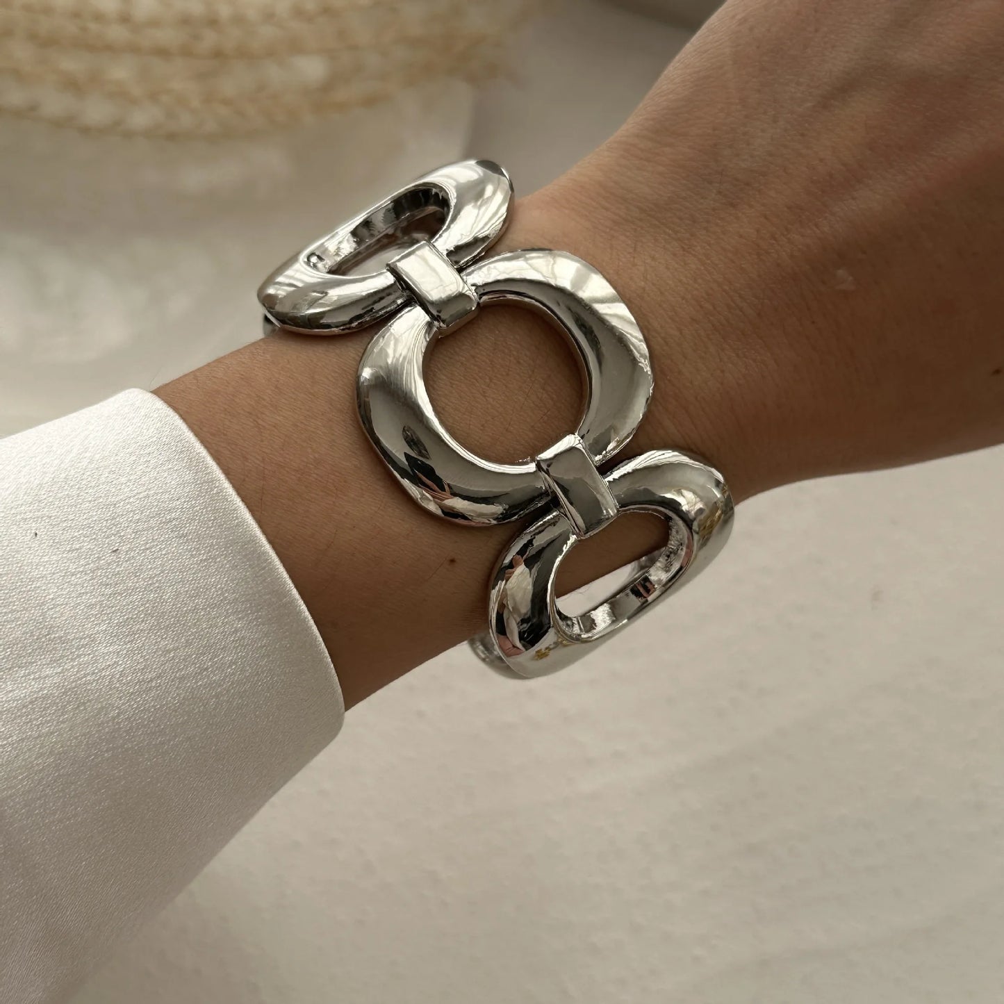 Evora™ Elegant Gold-Plated Chain Bracelet