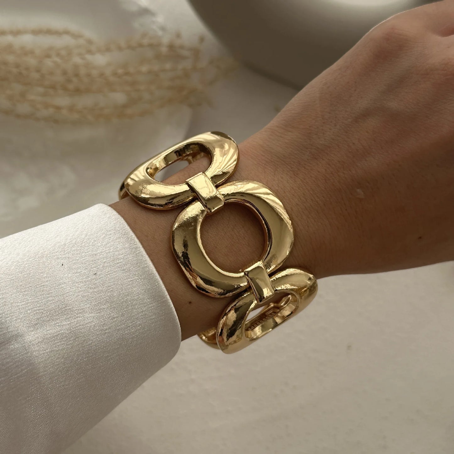 Evora™ Elegant Gold-Plated Chain Bracelet