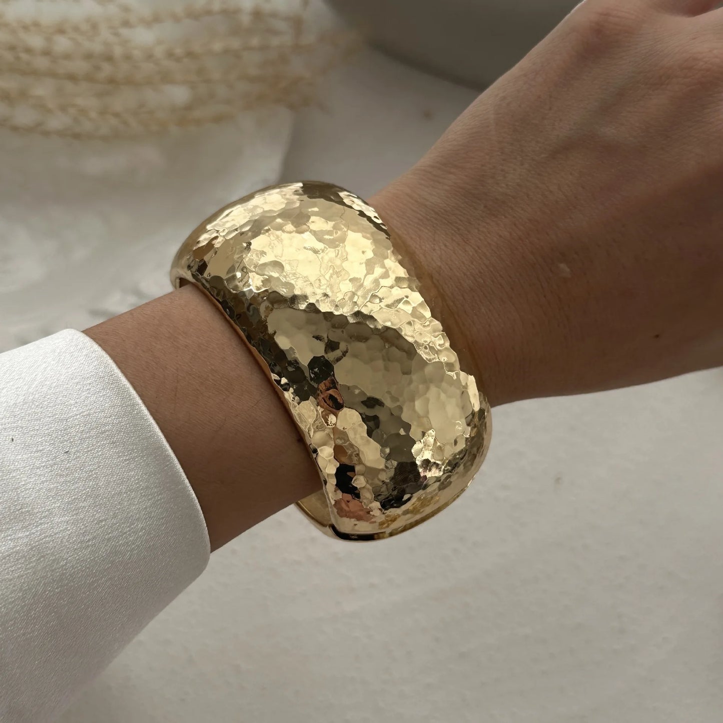 Evora™ Elegant Gold-Plated Chain Bracelet
